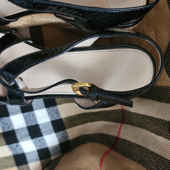 PRADA CORK WEDGE PATENT LEATHER SANDAL STRAPPY  39 1/2 - Picture 11 of 11